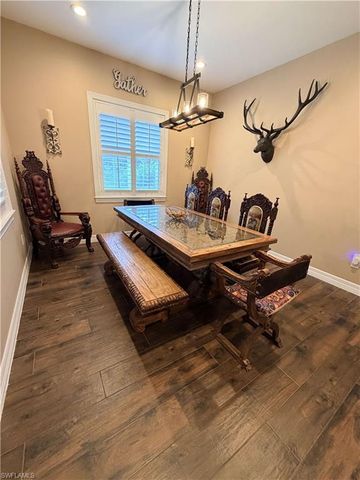 190 2nd ST SE, Naples, FL 34117