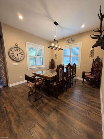 190 2nd ST SE, Naples, FL 34117