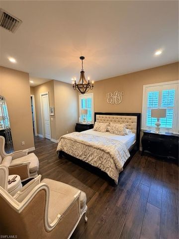 190 2nd ST SE, Naples, FL 34117