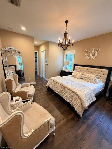 190 2nd ST SE, Naples, FL 34117