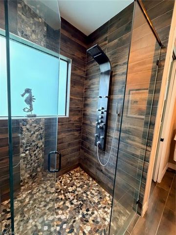 190 2nd ST SE, Naples, FL 34117