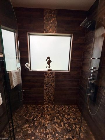 190 2nd ST SE, Naples, FL 34117