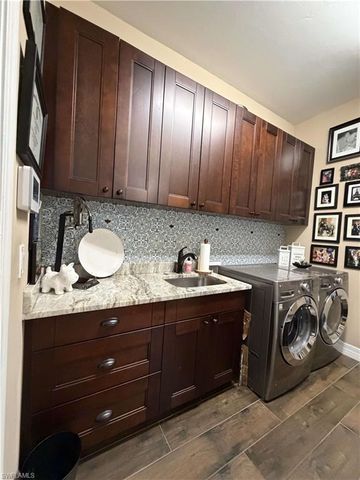 190 2nd ST SE, Naples, FL 34117