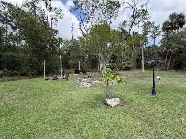 190 2nd ST SE, Naples, FL 34117