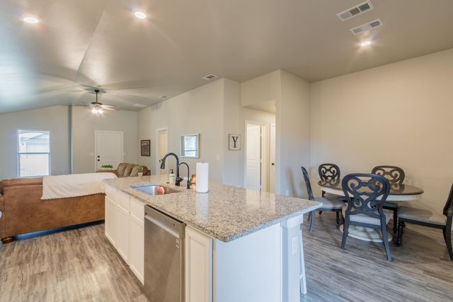 7429 32nd Street, Lubbock, TX 79407
