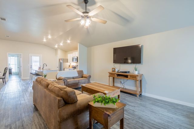7429 32nd Street, Lubbock, TX 79407