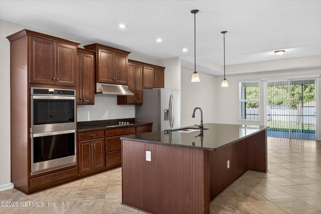 1486 PANTHER LAKE Parkway, Jacksonville, FL 32221