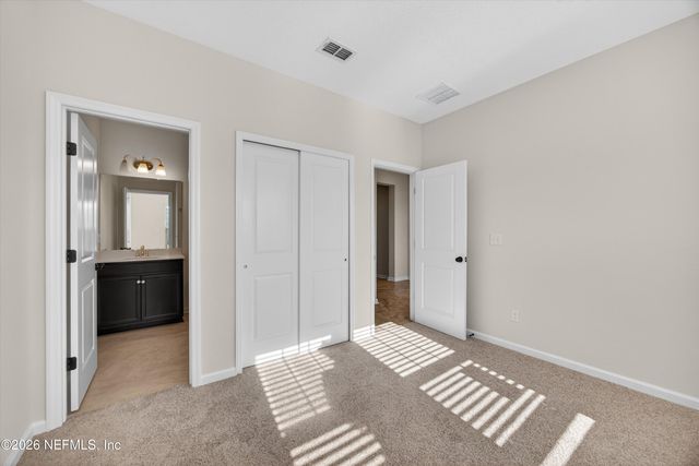 1486 PANTHER LAKE Parkway, Jacksonville, FL 32221