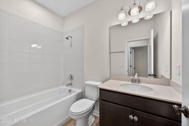 1486 PANTHER LAKE Parkway, Jacksonville, FL 32221