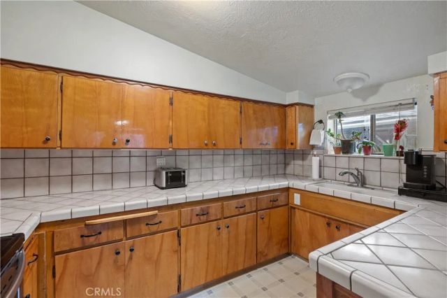 375 F Street, Tehama, CA 96090