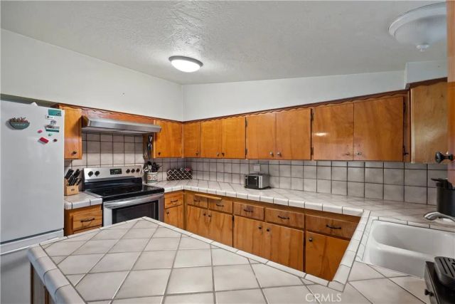 375 F Street, Tehama, CA 96090