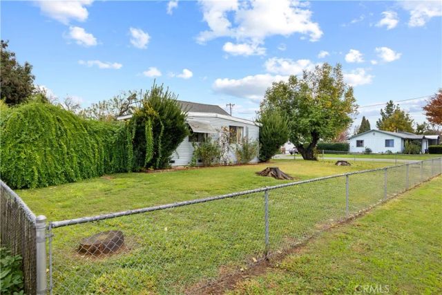 375 F Street, Tehama, CA 96090