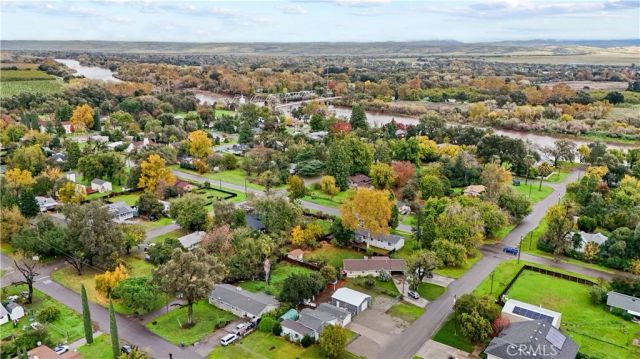 375 F Street, Tehama, CA 96090