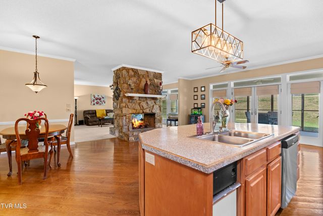 165 Fairway Drive, Greeneville, TN 37743