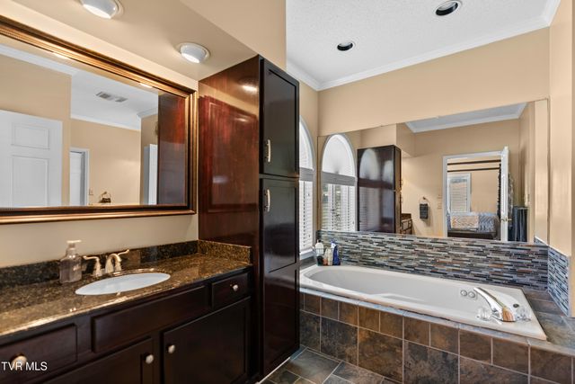 165 Fairway Drive, Greeneville, TN 37743