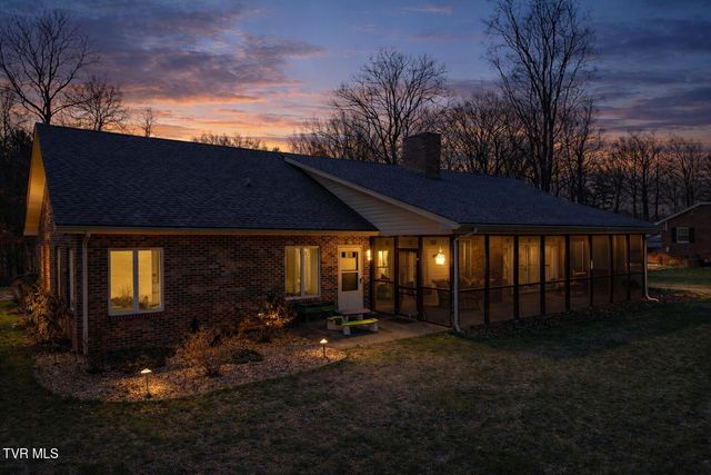 165 Fairway Drive, Greeneville, TN 37743