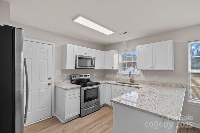 3016 Christian Scott Lane, Charlotte, NC 28214