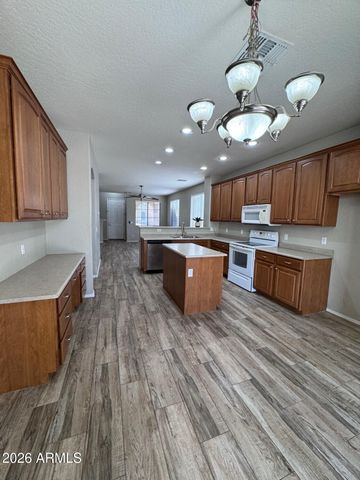 3670 E Warbler Road, Gilbert, AZ 85297