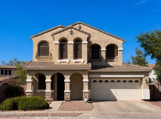 3670 E Warbler Road, Gilbert, AZ 85297