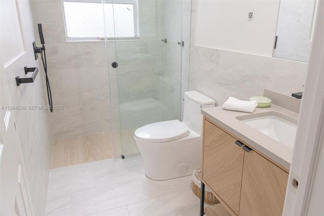 3051 N Course Dr 107, Pompano Beach, FL 33069