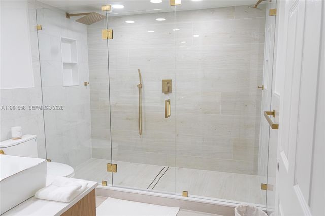 3051 N Course Dr 107, Pompano Beach, FL 33069