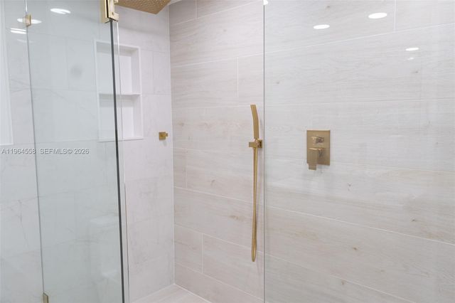 3051 N Course Dr 107, Pompano Beach, FL 33069