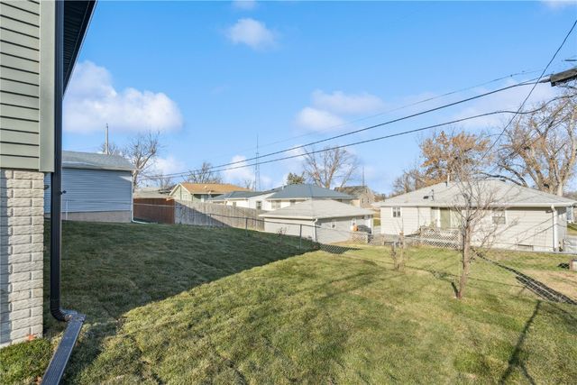 1110 Longview Drive, Marion, IA 52302