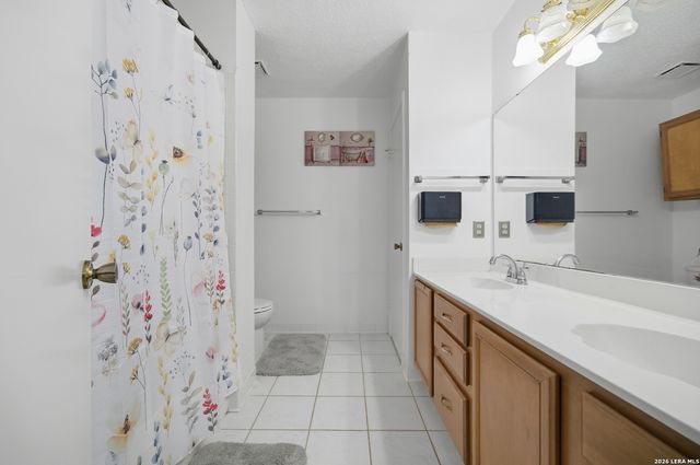 11173 Moonlit Park, San Antonio, TX 78249