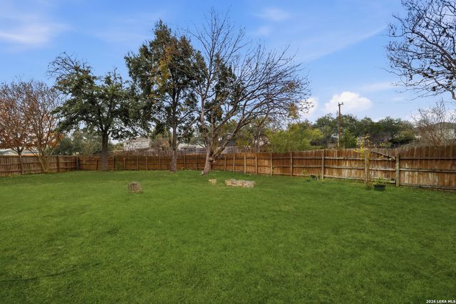 11173 Moonlit Park, San Antonio, TX 78249