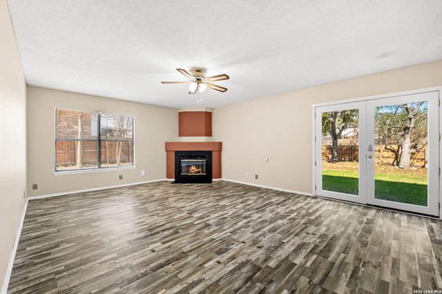 11173 Moonlit Park, San Antonio, TX 78249