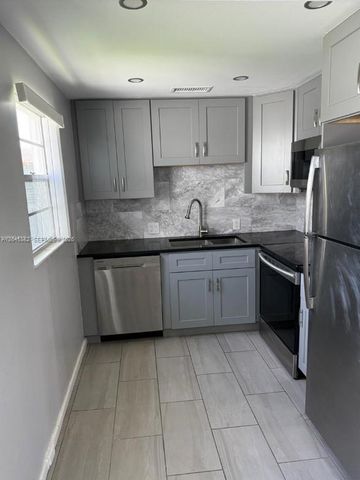 165 Fanshaw D 165, Boca Raton, FL 33434