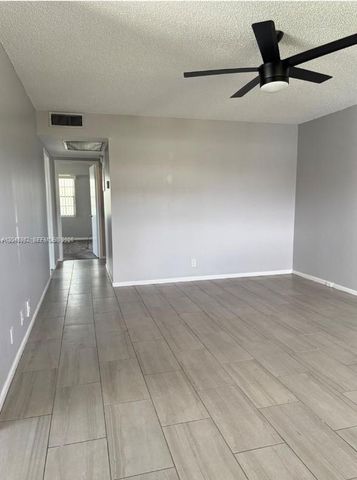 165 Fanshaw D 165, Boca Raton, FL 33434