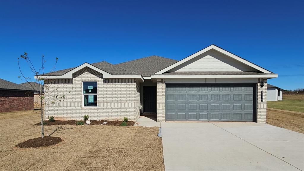 1229 E Ruger Lane, Mustang, OK 73064