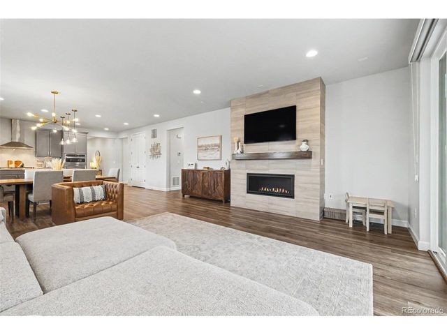 26402 E Moraine Pl, Aurora, CO 80016