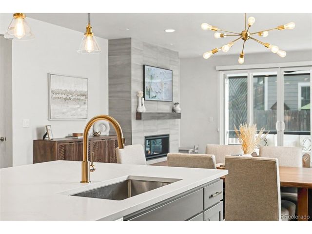 26402 E Moraine Pl, Aurora, CO 80016