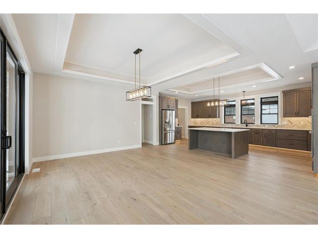 1198 60th St, Hudson, WI 54016