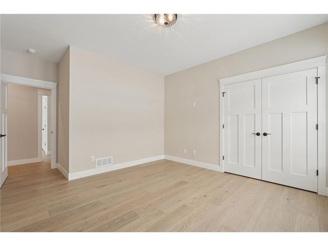 1198 60th St, Hudson, WI 54016