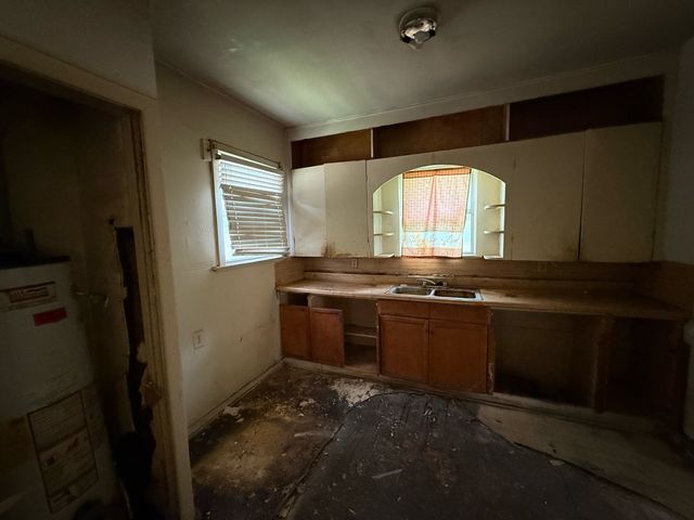 2014 Berwick Avenue, Dallas, TX 75203