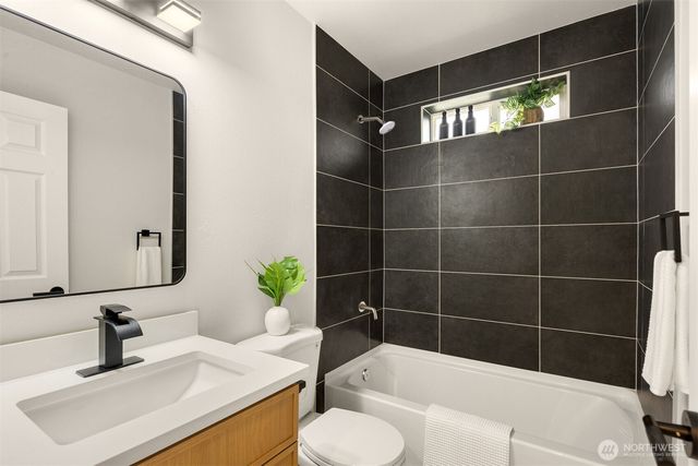 22057 SE 269th Place, Maple Valley, WA 98038