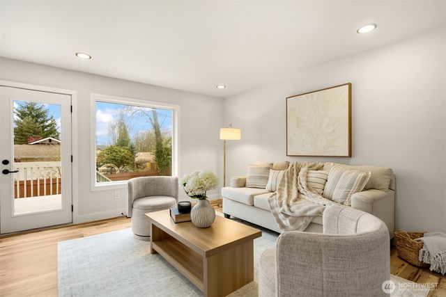 22057 SE 269th Place, Maple Valley, WA 98038