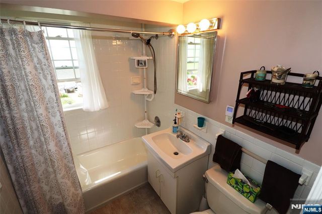 348 Plaza Road, Fair Lawn, NJ 07410