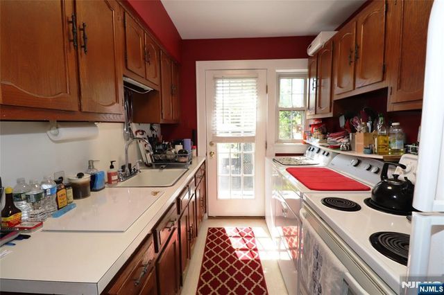 348 Plaza Road, Fair Lawn, NJ 07410