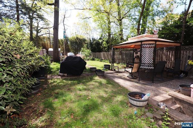 348 Plaza Road, Fair Lawn, NJ 07410