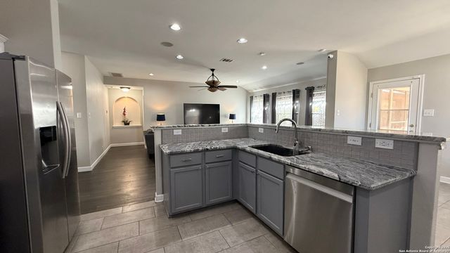 9402 Anderson, Converse, TX 78109