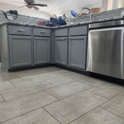 9402 Anderson, Converse, TX 78109