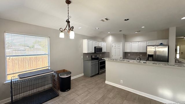 9402 Anderson, Converse, TX 78109