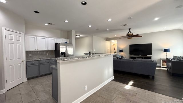 9402 Anderson, Converse, TX 78109