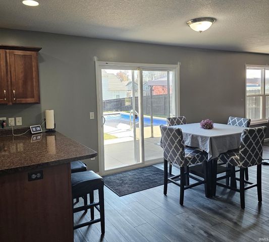 4529 Castle Rock Drive, New Haven, IN 46774