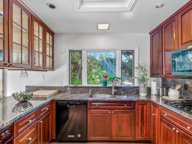 128 Capistrano Place, Los Gatos, CA 95032