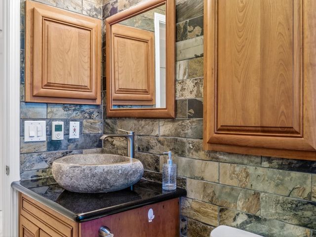 128 Capistrano Place, Los Gatos, CA 95032